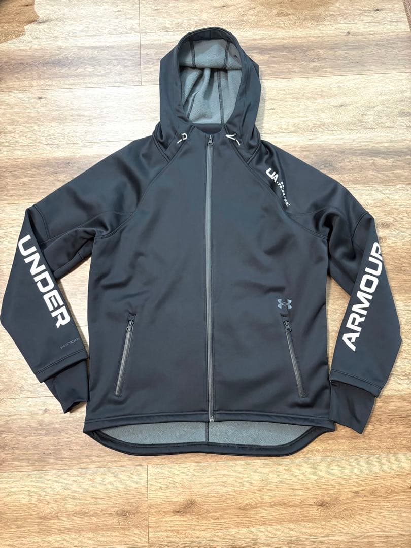 【美品】アンダーアーマー　厚手　ジャージ　セットアップ上下　黒