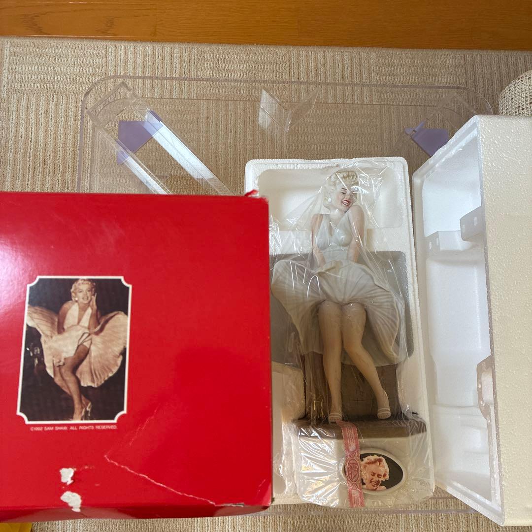 マリリンモンロー　フィギュア　ウイスキー　箱付き