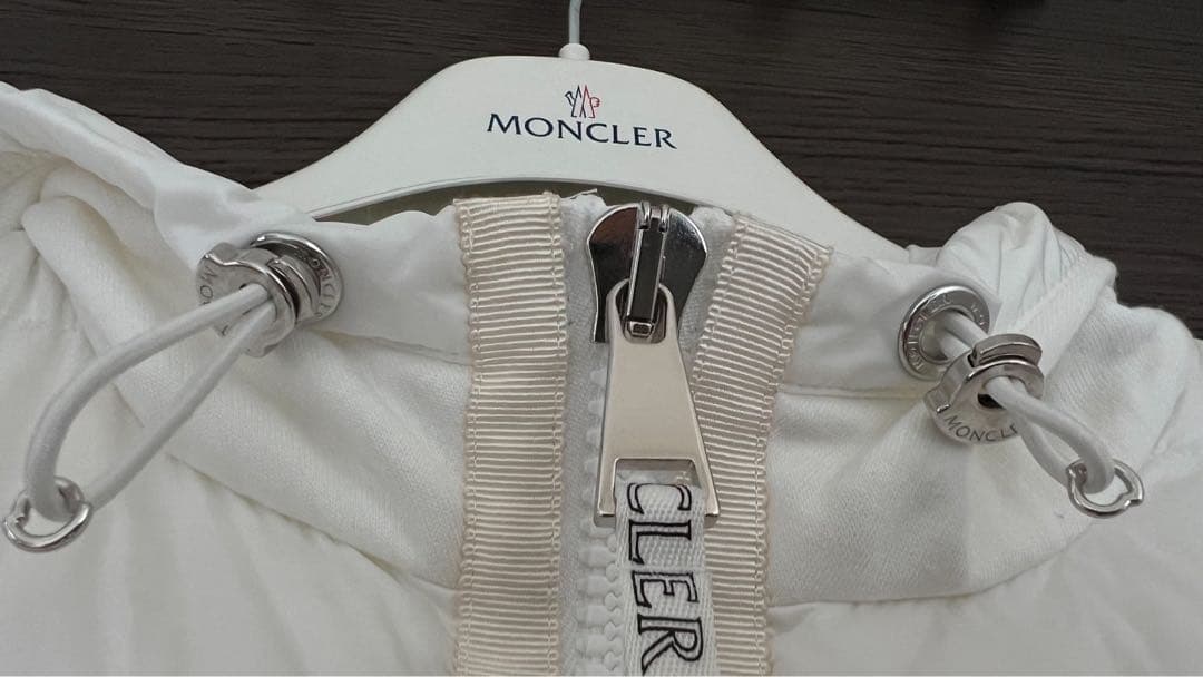 最終値下げMONCLER モンクレール MAGLIA CARDIGAN