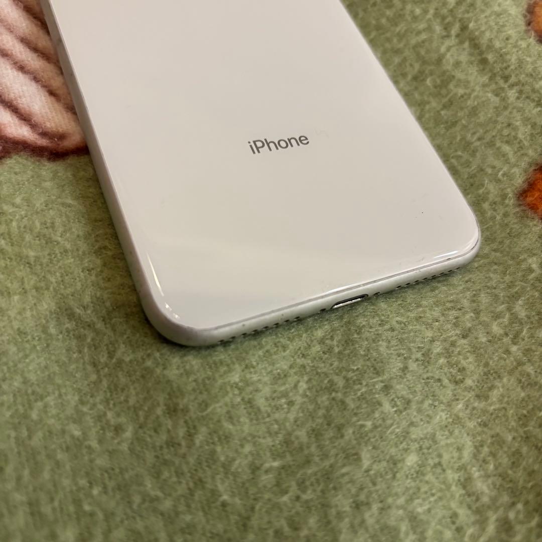 Apple iPhone 8 Plus シルバー 本体　スマホ　箱　256