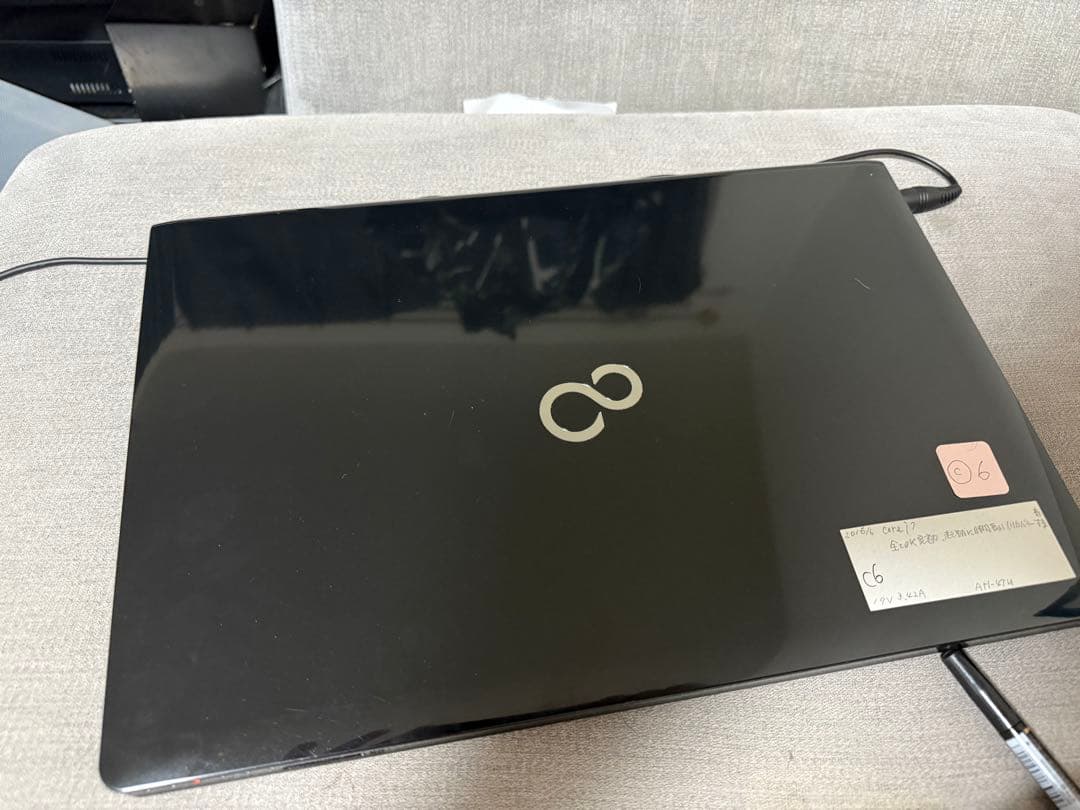 極美品！富士通ノートパソコン　c6