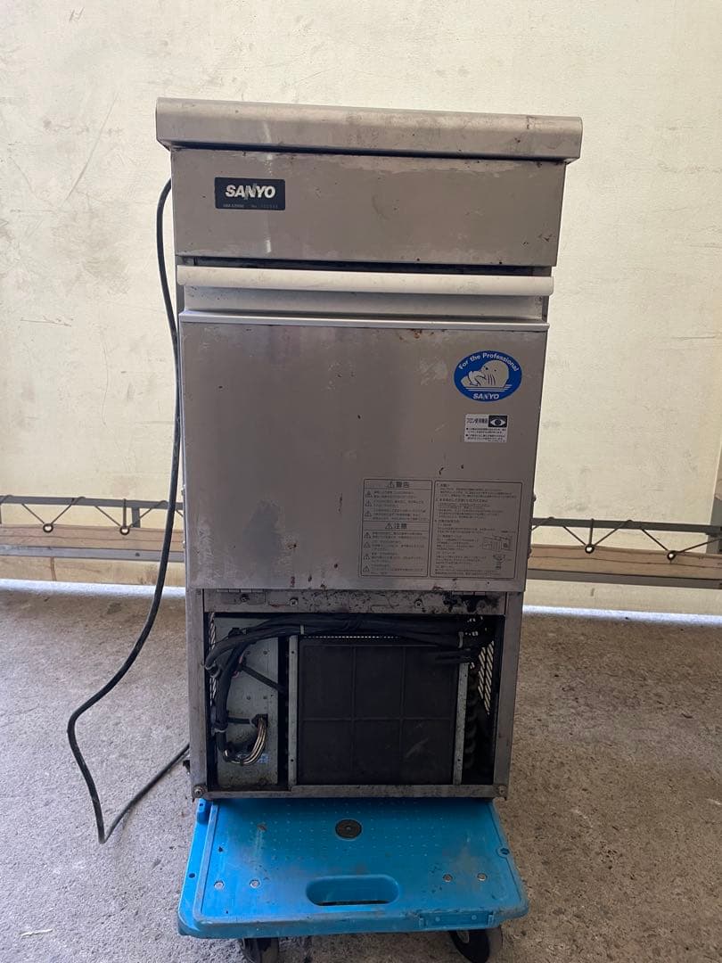訳ありSANYO SIM-S2500 製氷機