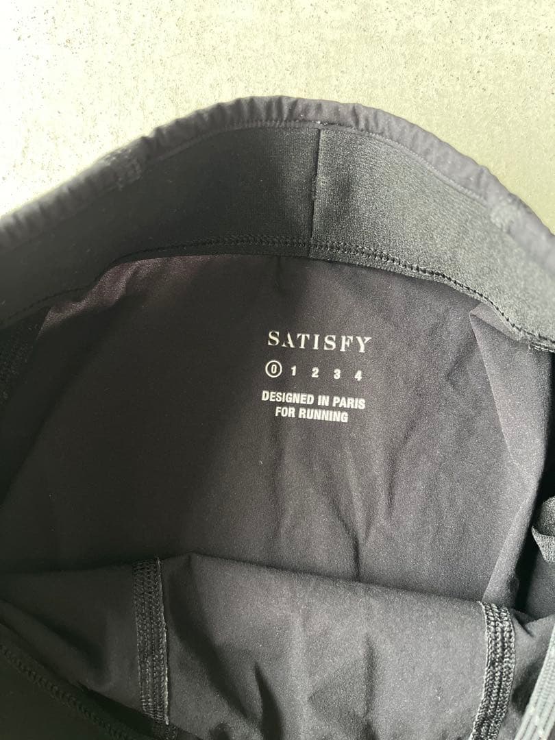 satisfy running タイツ サティスファイ