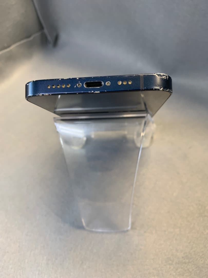 中古品　国内版　SIMフリー　iPhone12　128GB ブルー色