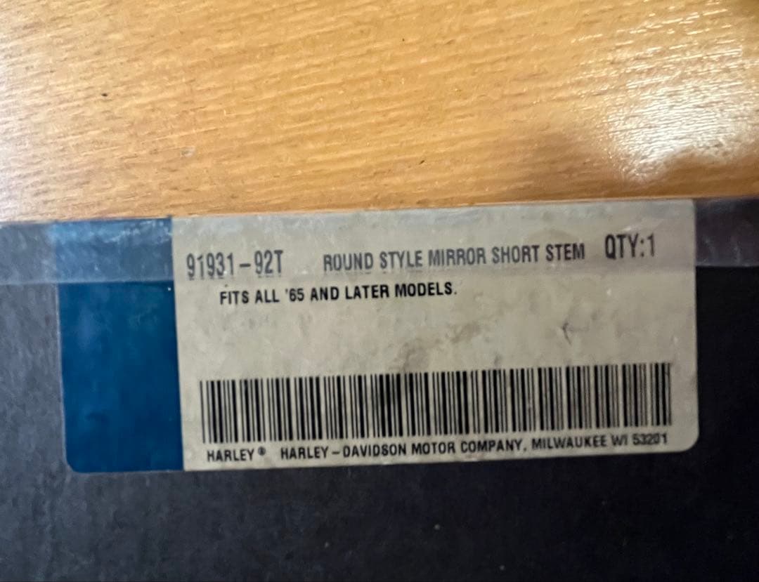 ハーレーダビッドソン ラウンドスタイルミラー ショートステム（左）