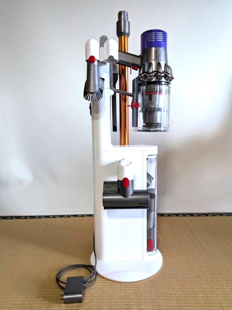 ダイソンV10 Fluffy SV12 フロアドック付　動作良好