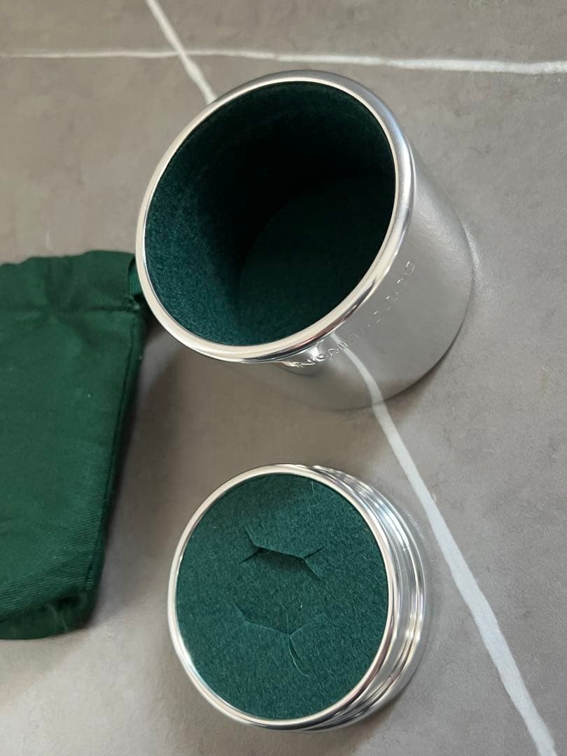 Boucheron シルバー 円筒型ボックス