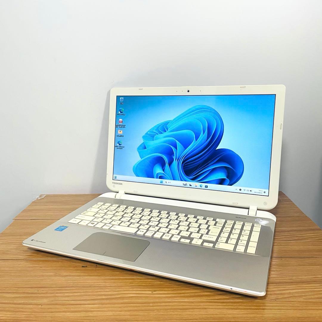 サテンゴールドSSDメモリー8ギガwin11 オフィスDVD東芝ノートPC
