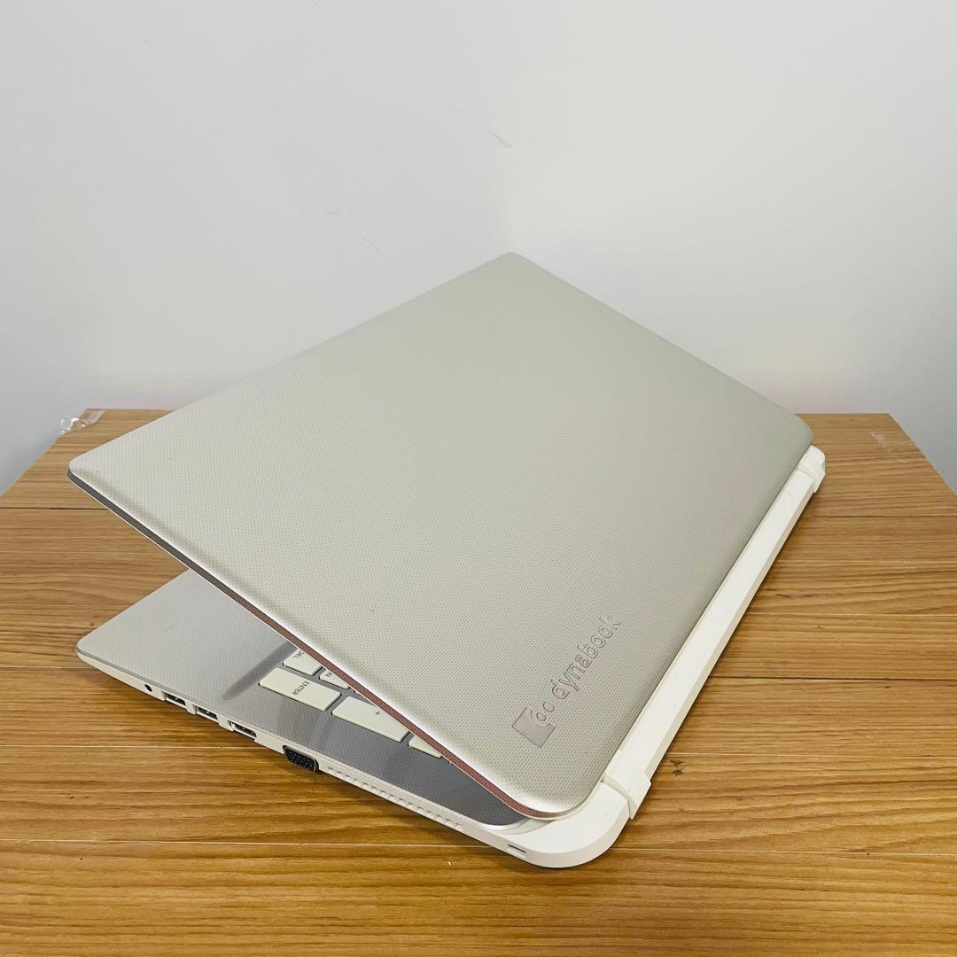 サテンゴールドSSDメモリー8ギガwin11 オフィスDVD東芝ノートPC