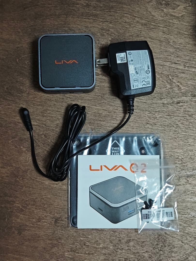 超小型デスクトップパソコン LIVA Q2 N4100