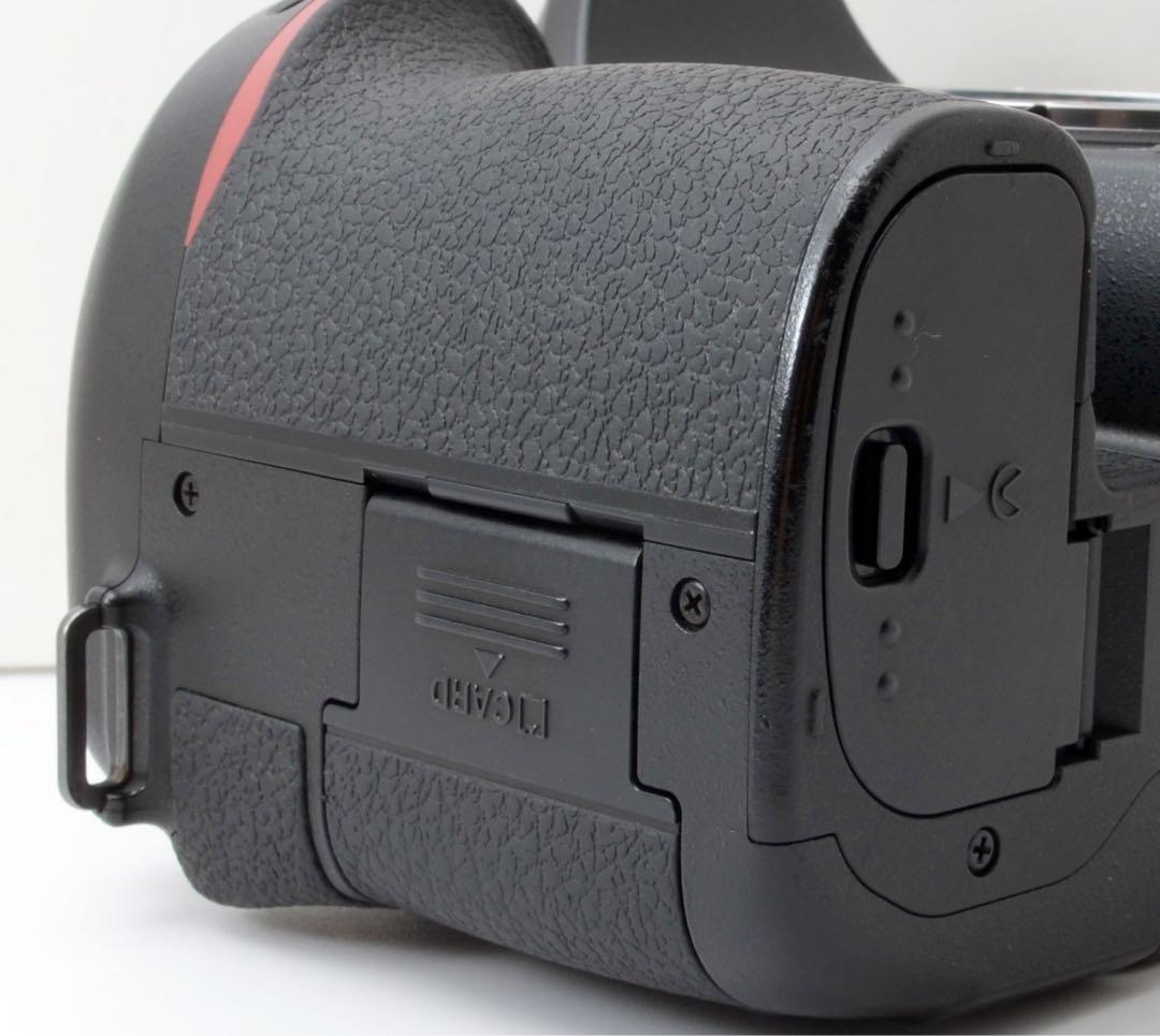 S数少！Nikon D7500●Wi-Fi内蔵●超望遠付き●カメラバック付き