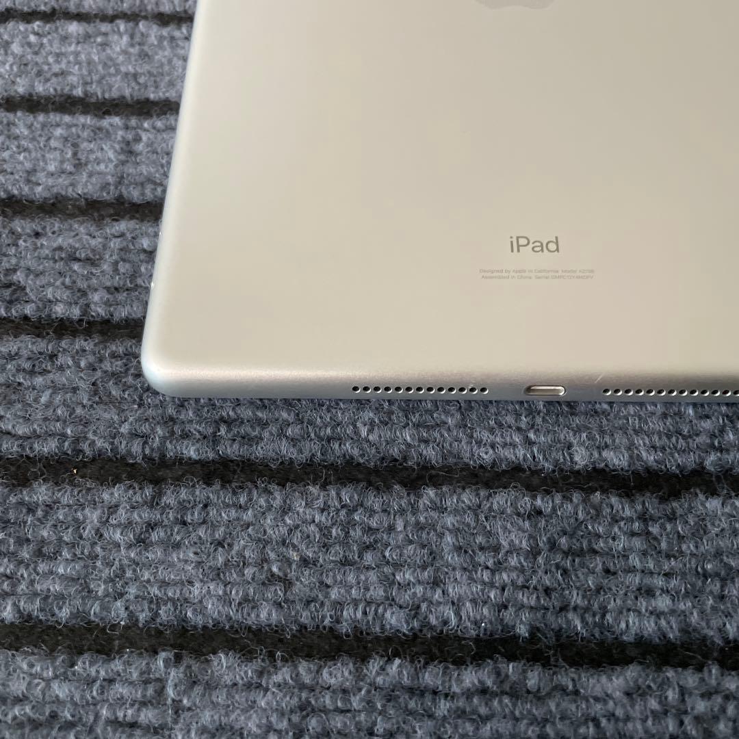 100 iPad 7世代 32GB SIMフリー シルバー
