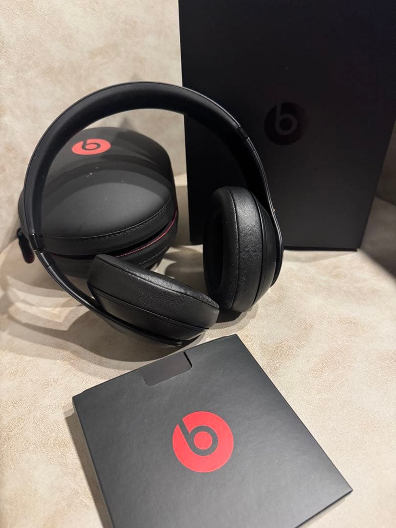 beats ブラック　ヘッドホン