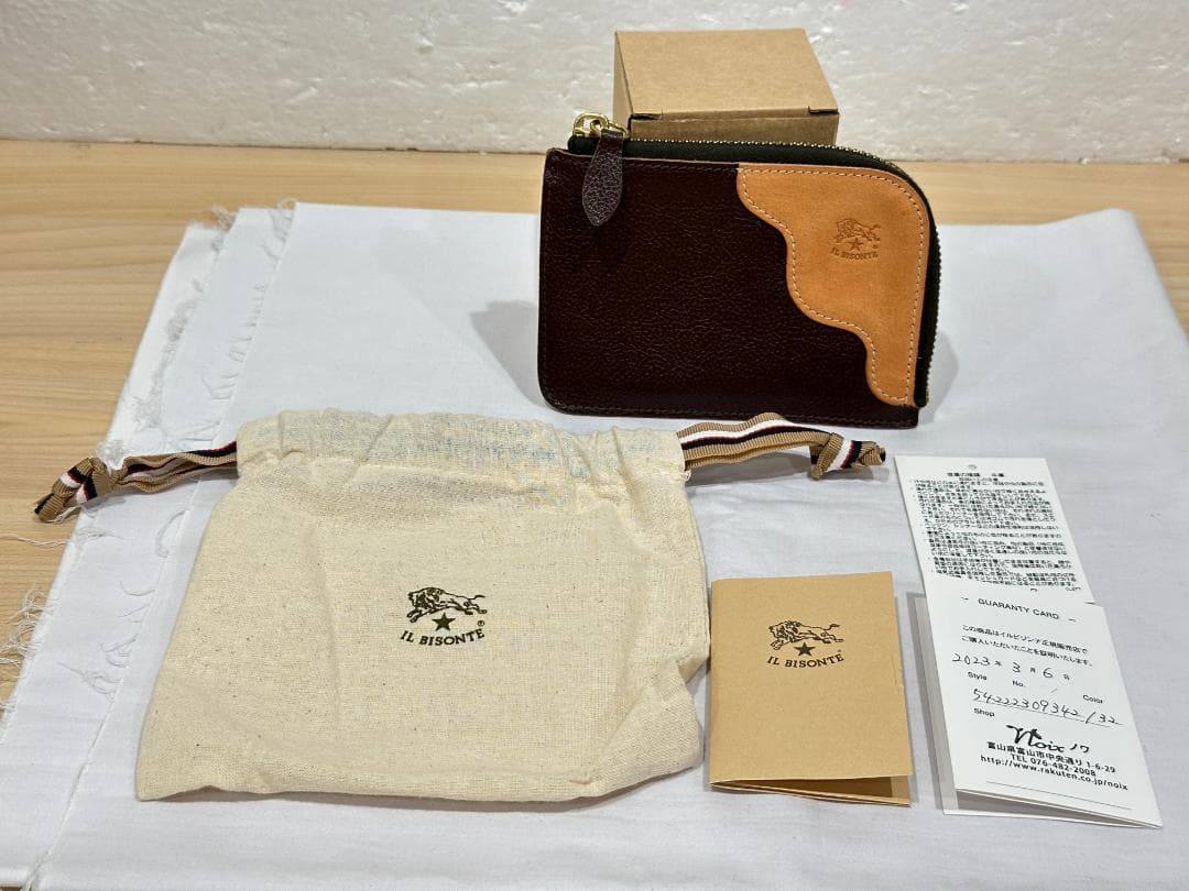 A365: 未使用 IL BISONTE レザーケース