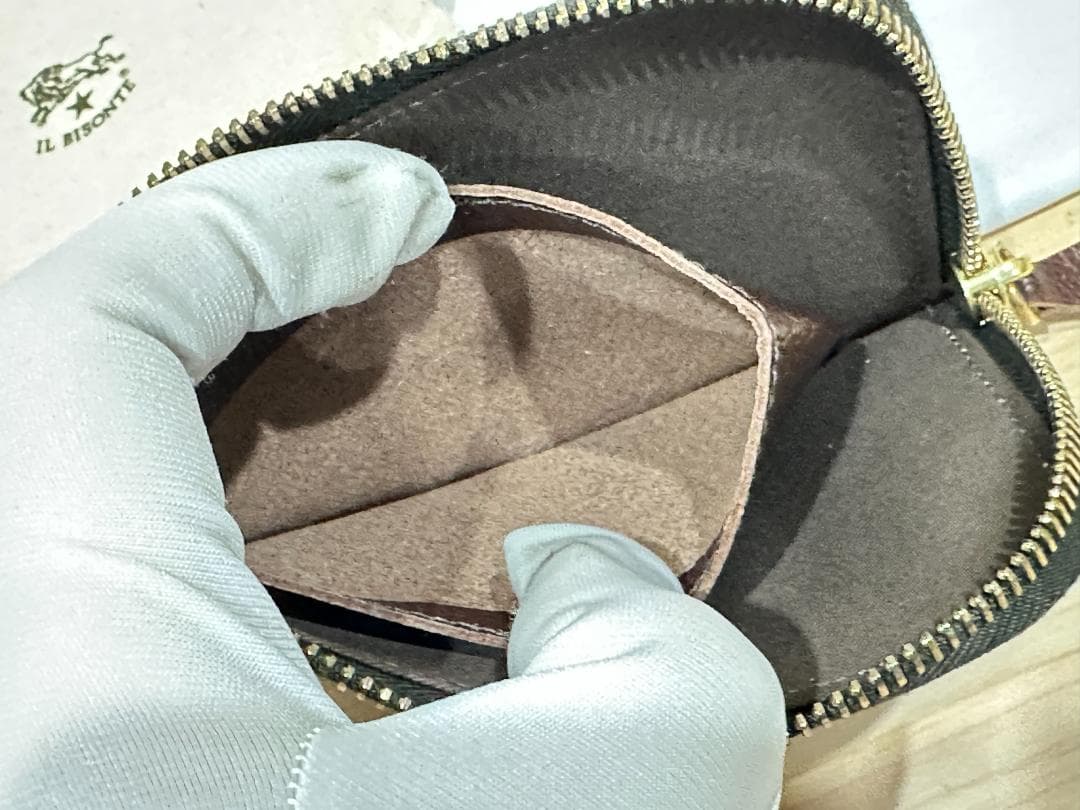 A365: 未使用 IL BISONTE レザーケース