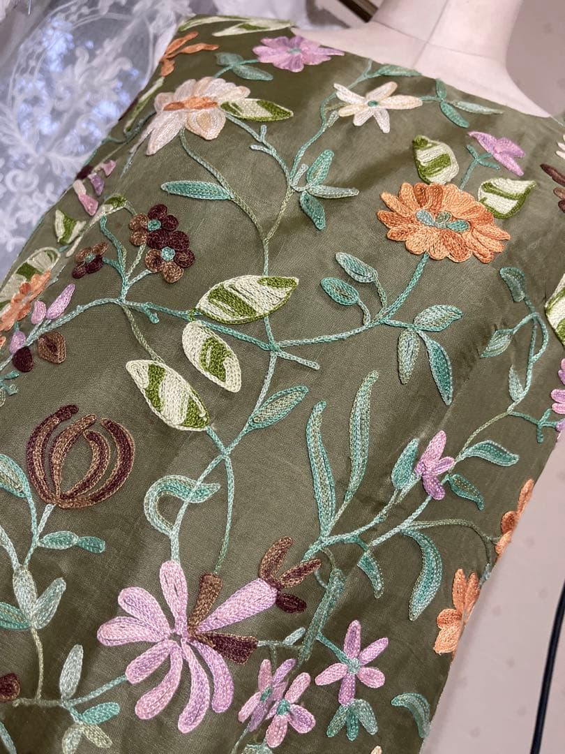 クチーナ カトウツトム ゴージャス　刺繍　ワンピース