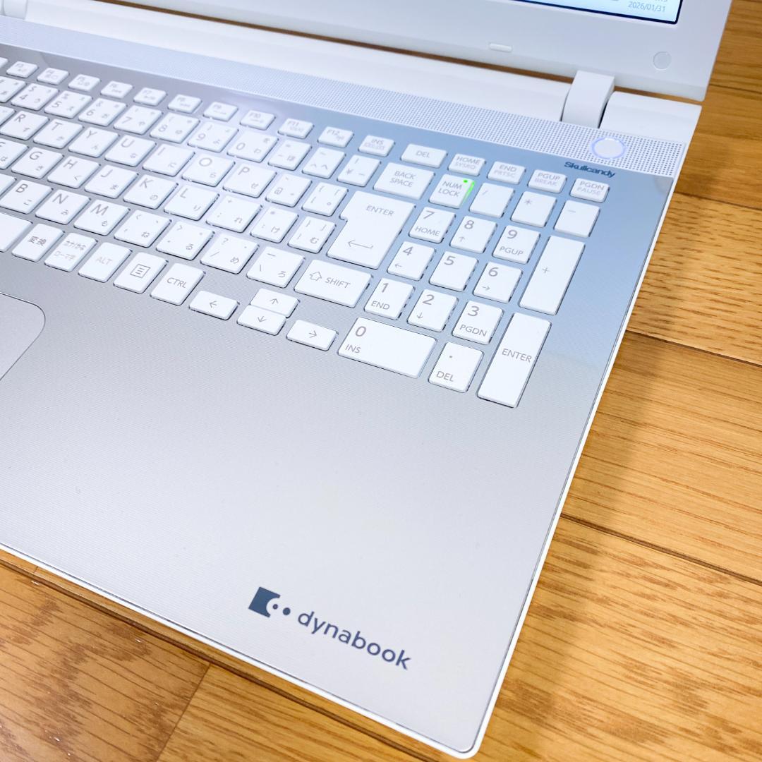 贅沢性能✨6世代Corei7 新品SSD512 メモリ16 東芝ノートパソコン