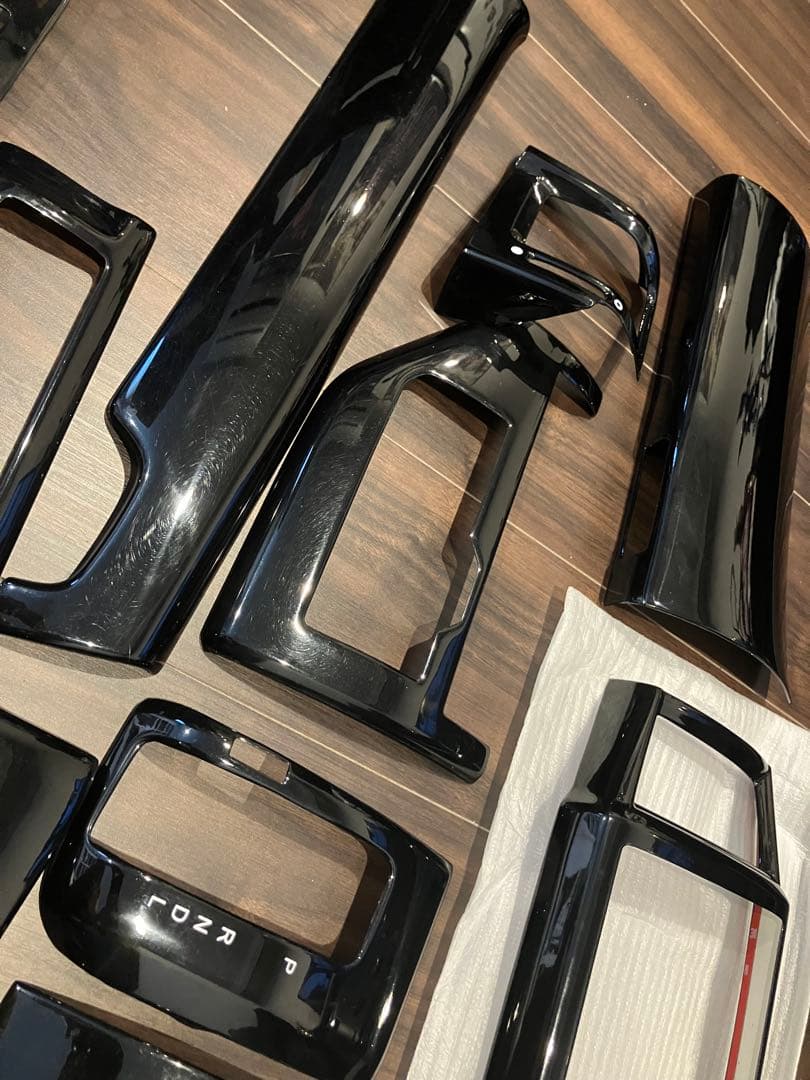 ステップワゴンRK インテリアパネル　ピアノブラック