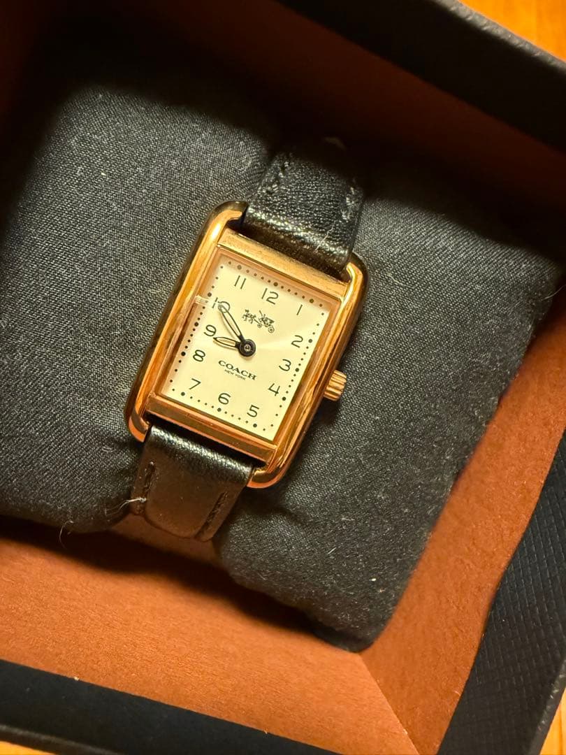 美品 COACH アナログ腕時計 ピンクゴールド/ブラック