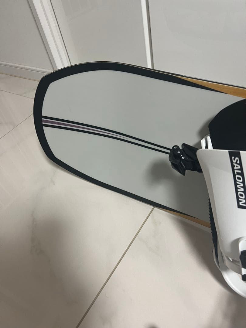 Salomonアサシンスノーボード ビンディング&カバー付156㎝『美品』