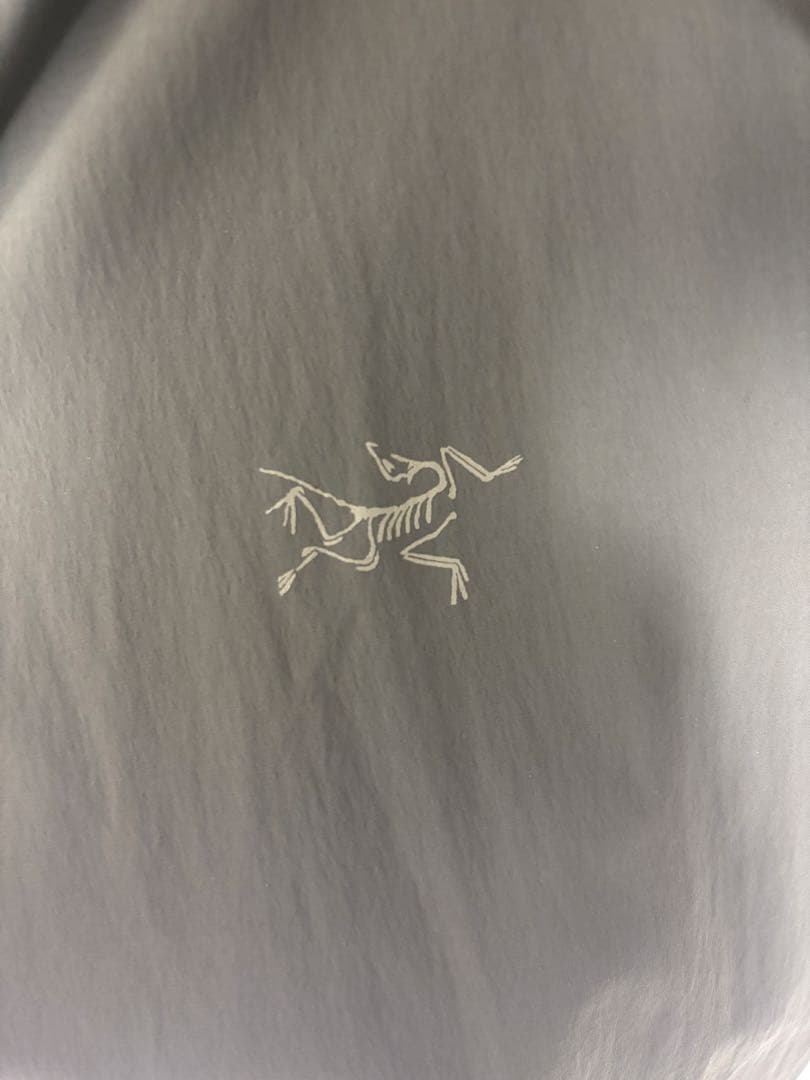 ARC'TERYX カーキ ナイロンジャケット L/G