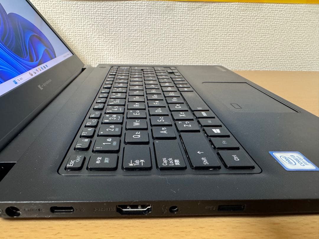 美品 dynabook S73 Intel Core i3 8世代
