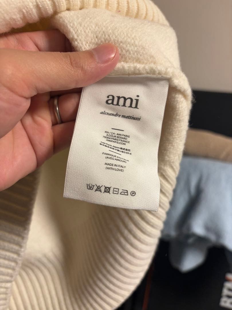 Ami Paris タートルネック　ニット　Mサイズ