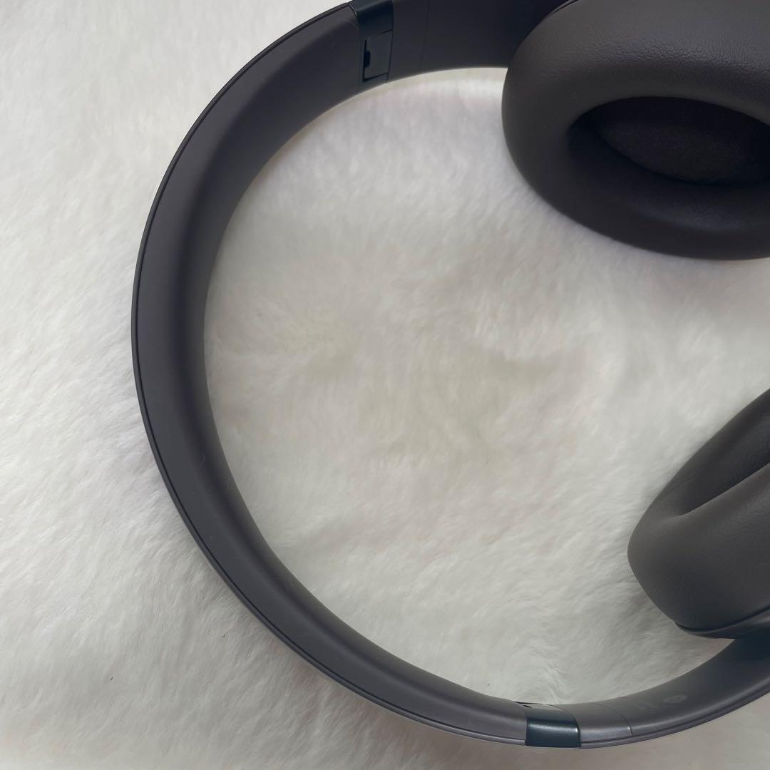美品　Beats Studio Pro ワイヤレスヘッドフォン ディープブラウン
