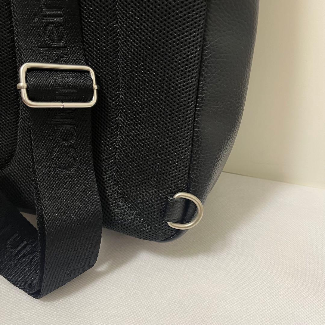 新品未使用 カルバンクライン ボディーバッグ ワンショルダー バッグ ブラック