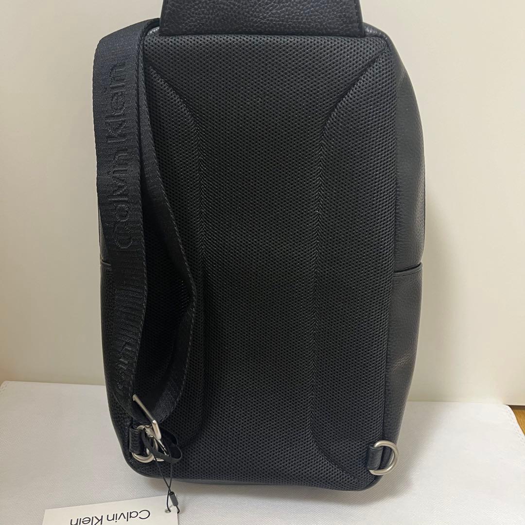 新品未使用 カルバンクライン ボディーバッグ ワンショルダー バッグ ブラック