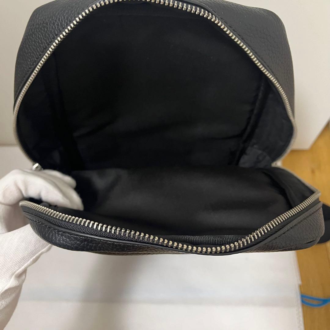 新品未使用 カルバンクライン ボディーバッグ ワンショルダー バッグ ブラック