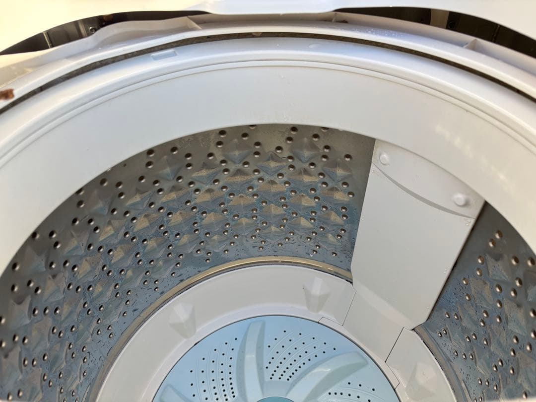 送料無料　東芝 5㎏ 洗濯機【AW-50GMC】