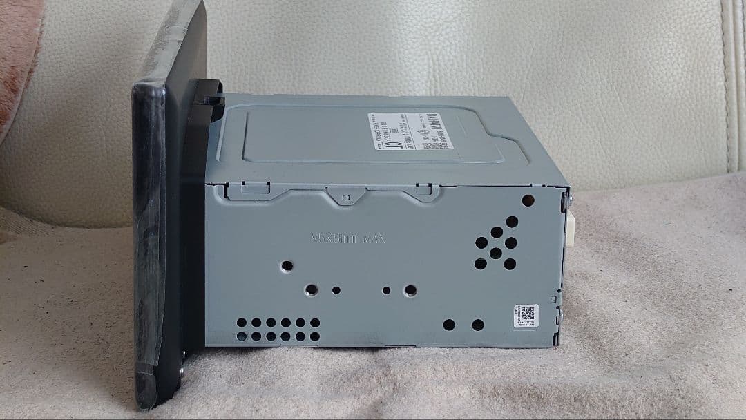 ぺ*お様 新車外し 9インチスマホ連携ディスプレイオーディオ HDMI ダイハツ