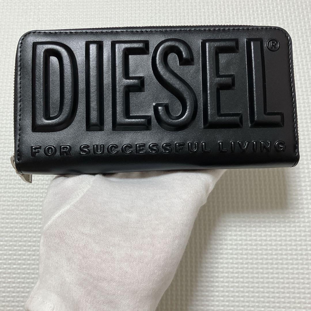 ・未使用DIESEL ビックロゴ ラウンドファスナー　長財布　ブラック　立体ロゴ