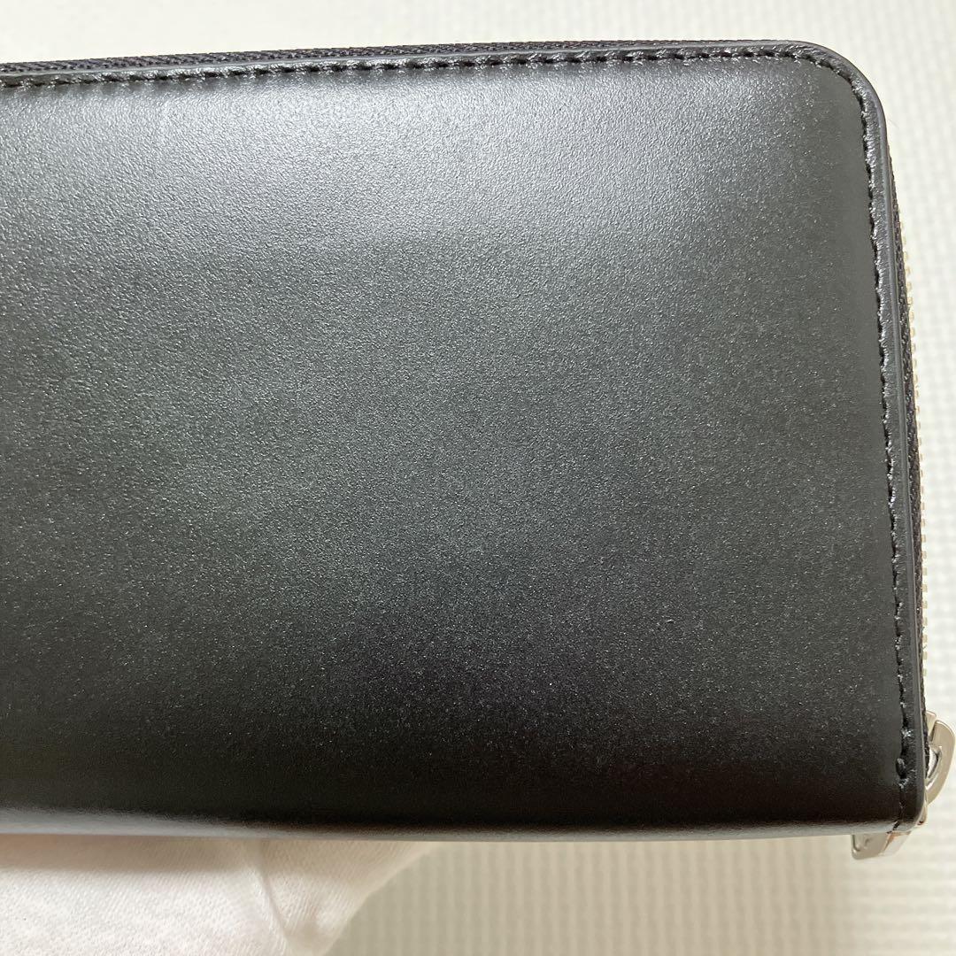 ・未使用DIESEL ビックロゴ ラウンドファスナー　長財布　ブラック　立体ロゴ