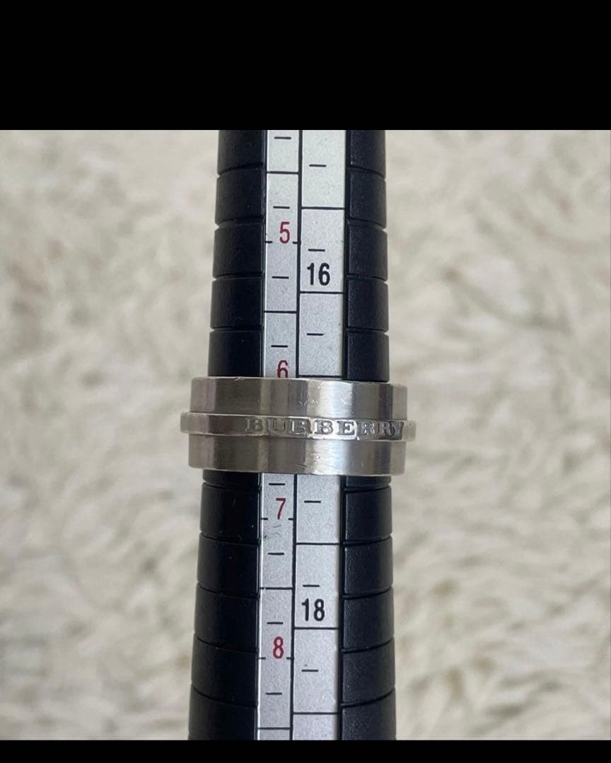 希少　バーバリー　ロゴシルバーリング　17号