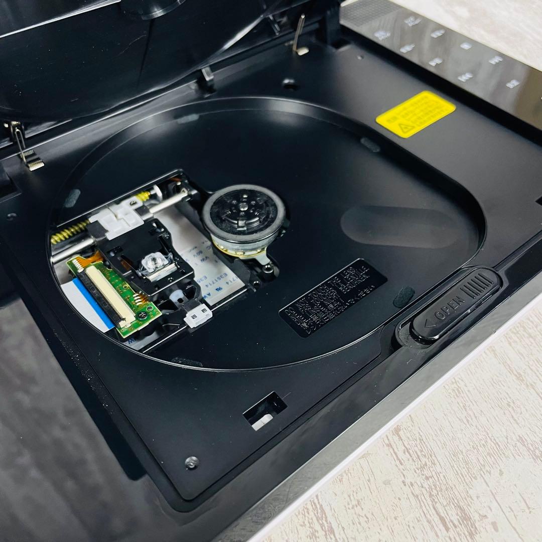 【美品】AVOX ポータブル Blu-ray　ディスクプレーヤー 10インチ