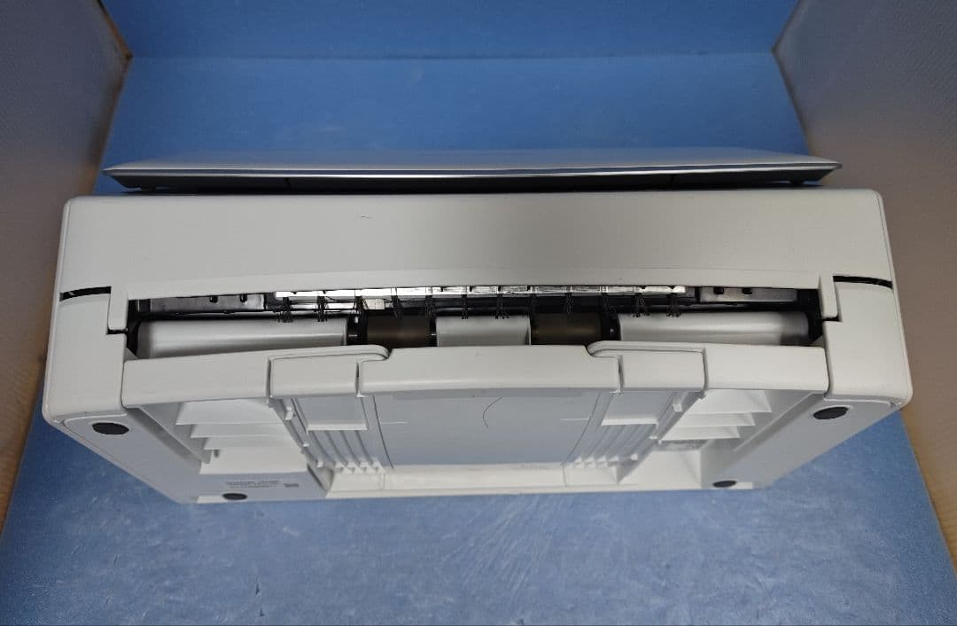 たまった書類を一気にスキャン 富士通 ScanSnap iX1500（白）使用少