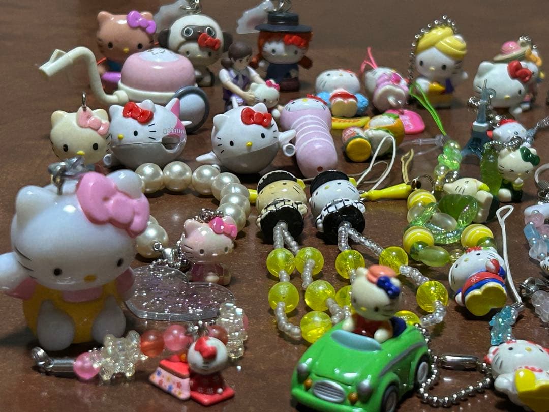 大量 ハローキティ 根付 ストラップ キーホルダー等 状態様々 まとめ売り