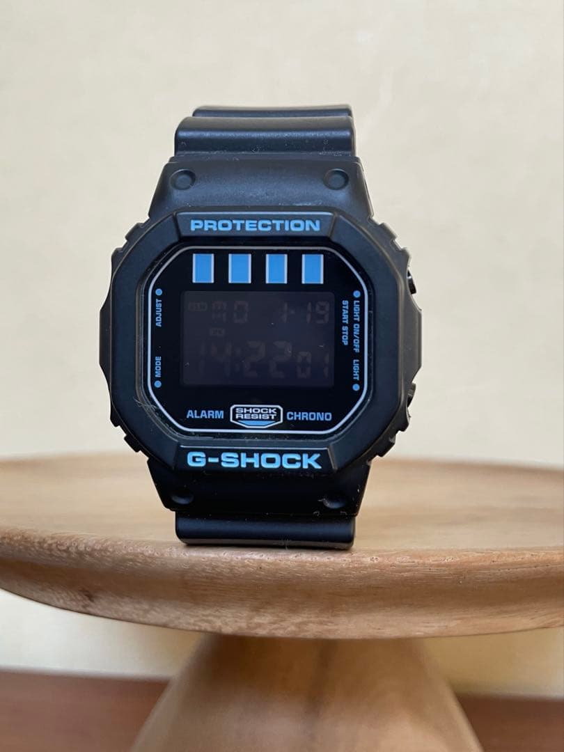 川崎フロンターレ　限定G-SHOCK デジタル腕時計