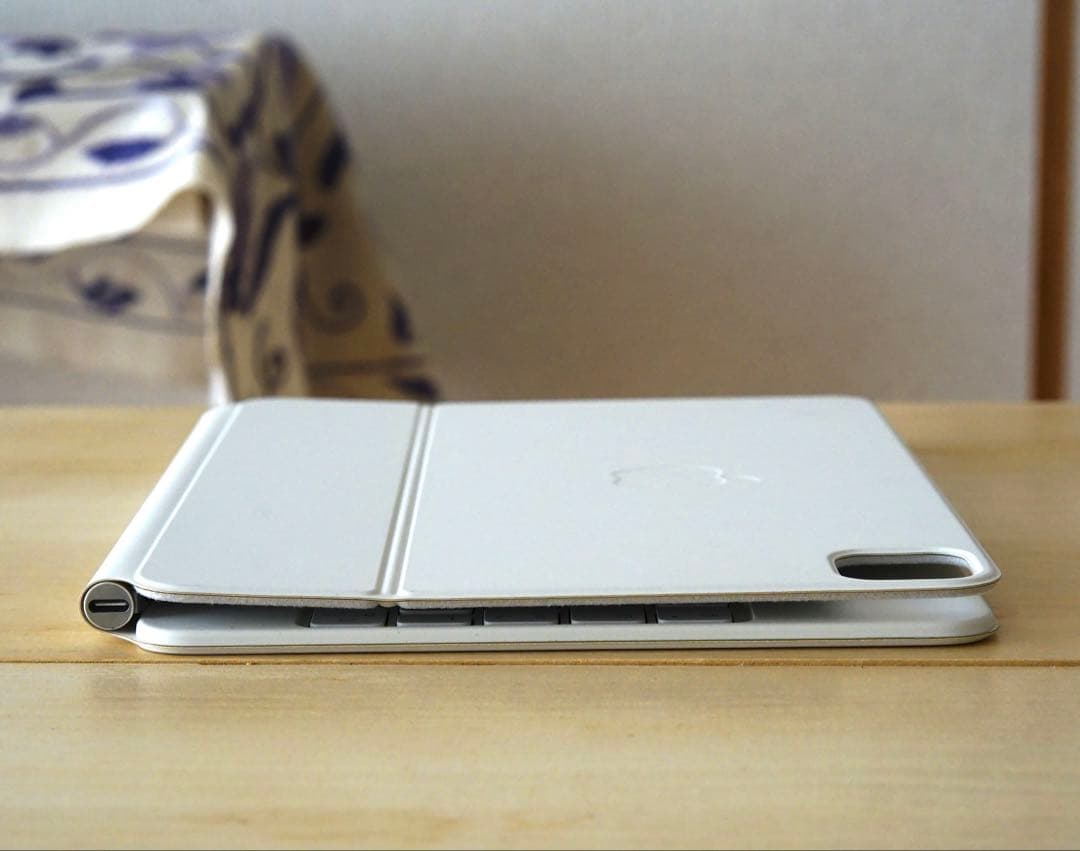 11インチiPad Air,Pro用Magic Keyboard ホワイト