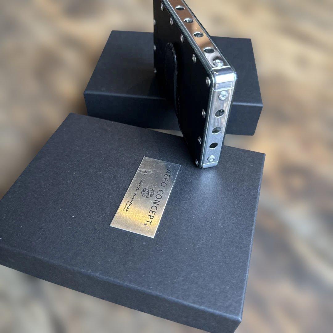 エアロコンセプト　カードケース・名刺入れ　新品・未使用品　箱付き　カラーNAVY