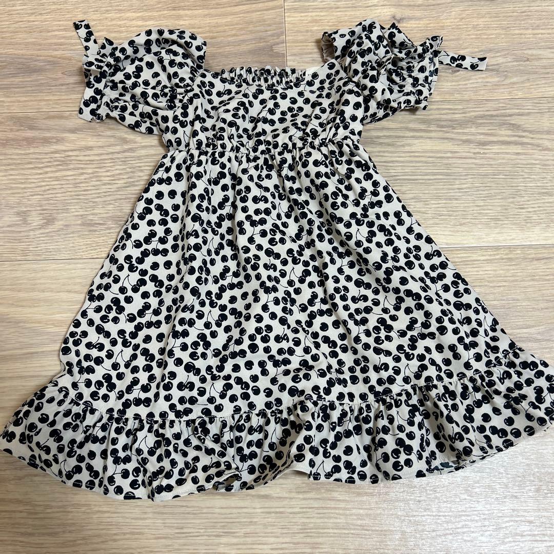 ワンピース Her lip to Baby Cherry Pattern One-Piece