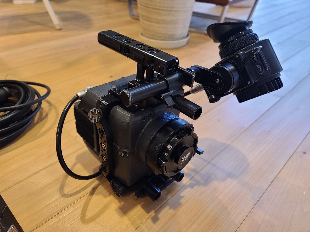 ARRI Alexa M（SxSカード 128gb + カードリーダー付）