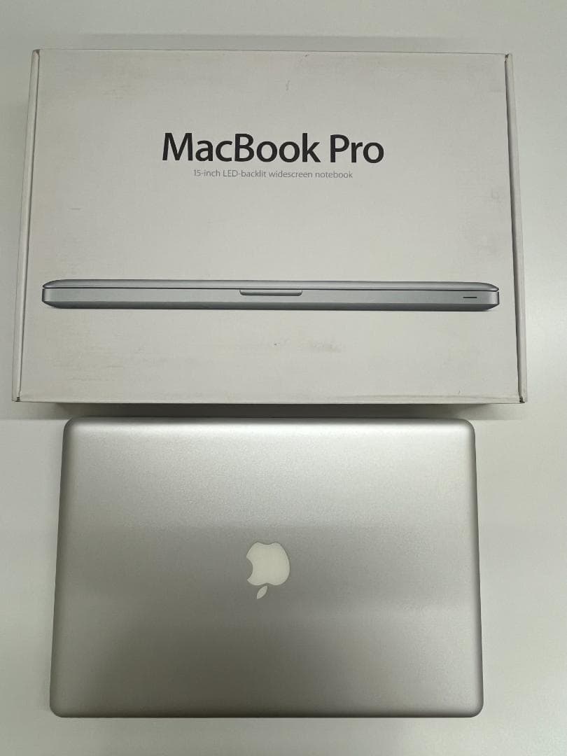 k*n様 MacBook Pro 15インチ 本体（箱付き）