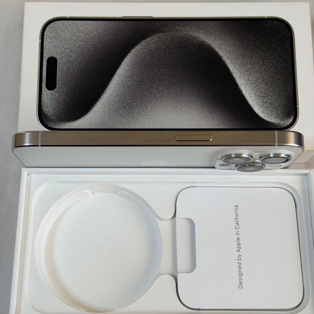 【美品】iPhone 15 Pro 512GB 本体