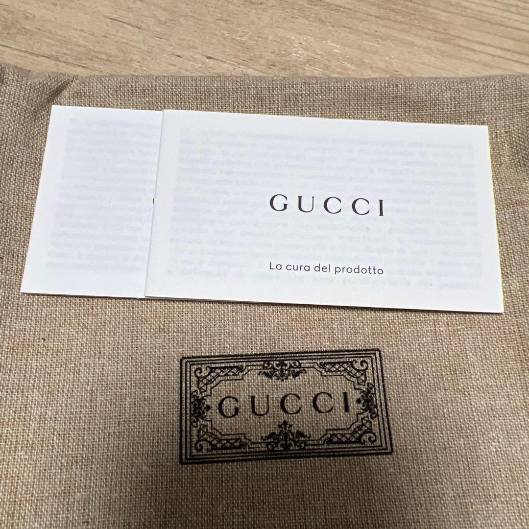 GUCCI グッチ　二つ折り財布　グレー　美品