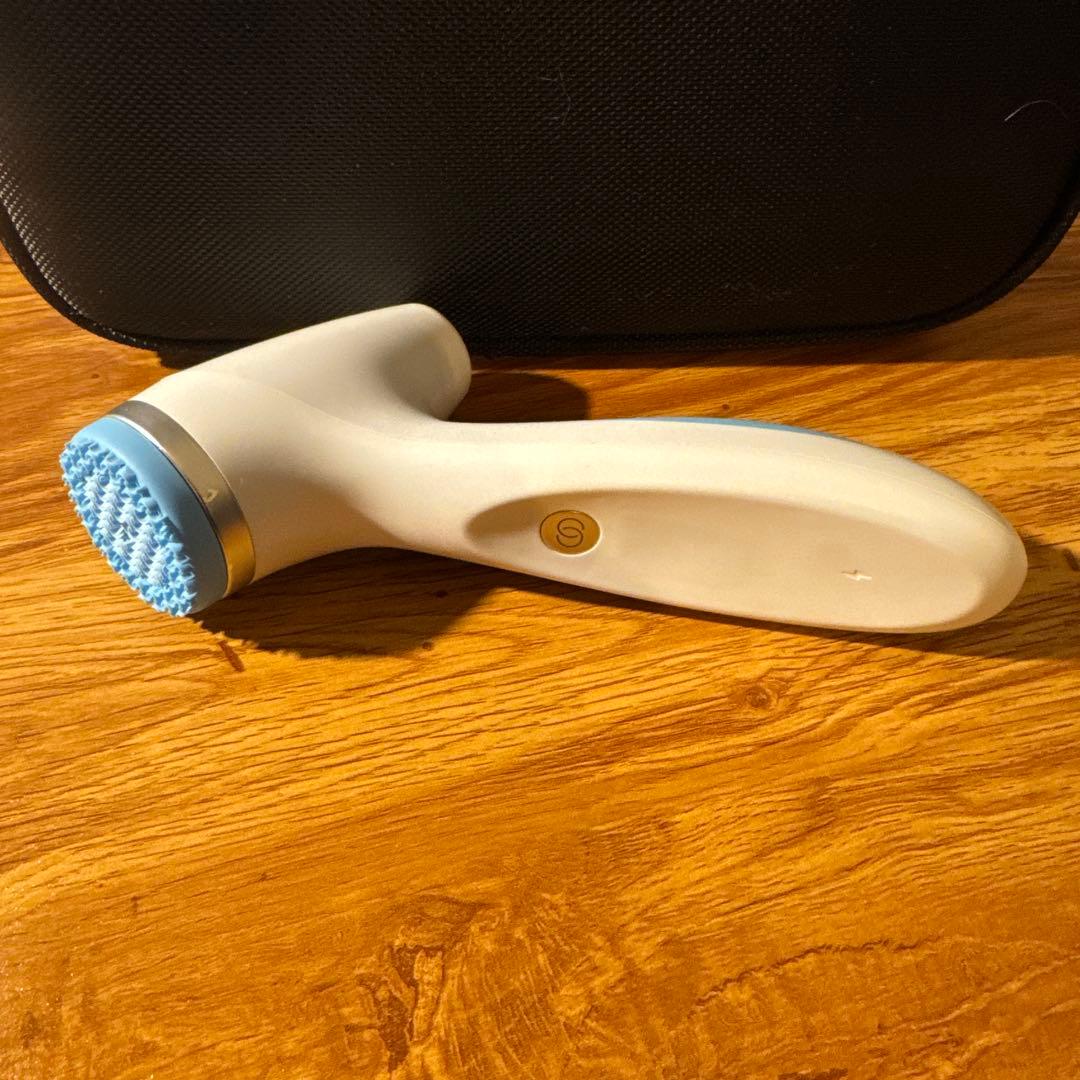 ニュースキン　ルミスパio スタンド・充電ケーブル付