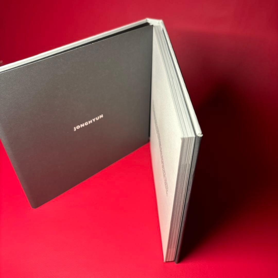 黒 SHINee ジョンヒョン　BASE