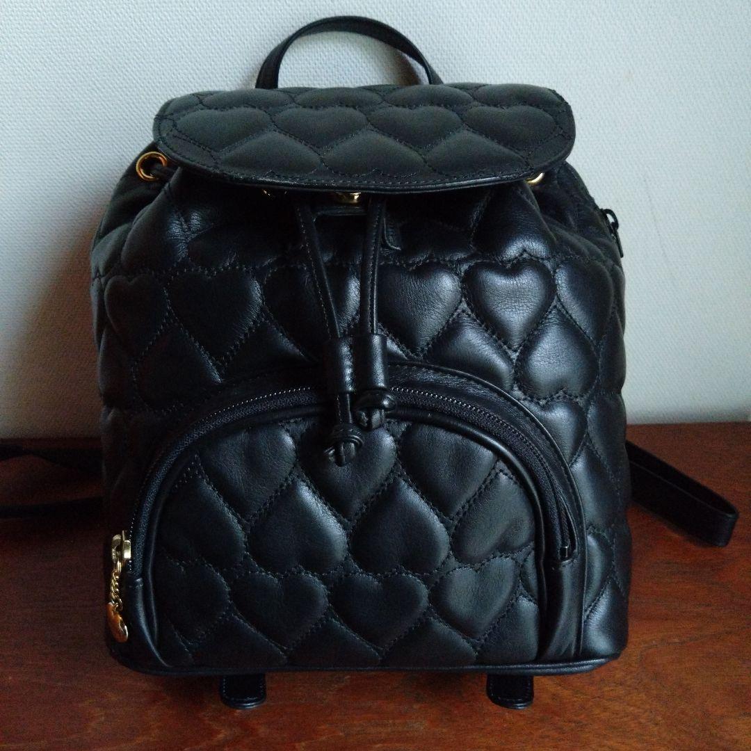 美品❗️　MOSCHINO　ヴィンテージ　キルティングレザー　リュック　ハート